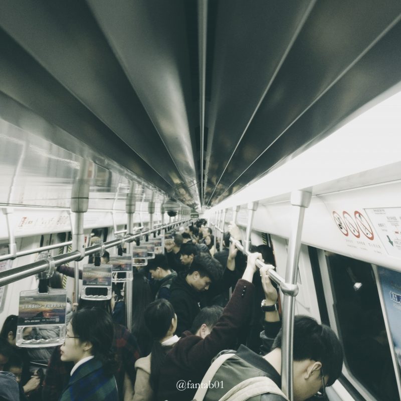 拥挤的地铁